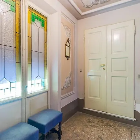 Willa Vandelli - Nel Cuore Della Motor Valley *